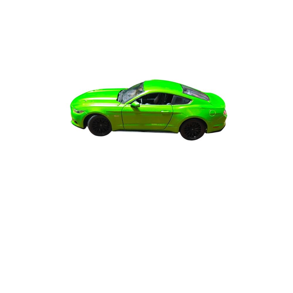 Maisto 2015 Ford Mustang GT Green Diecast Model Car